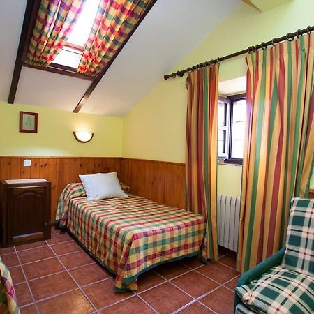 Nuestra Senora Del Carmen Hotel San Sebastián de Garabandal Quarto foto
