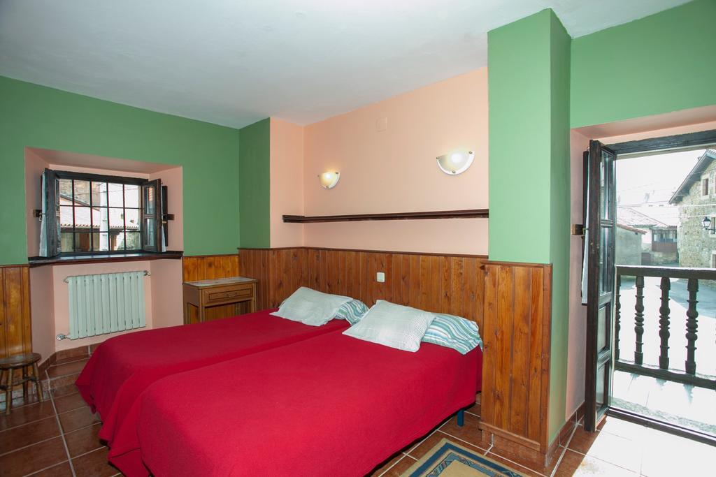Nuestra Senora Del Carmen Hotel San Sebastián de Garabandal Quarto foto